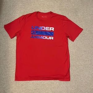 Men’s red under armour t-shirt